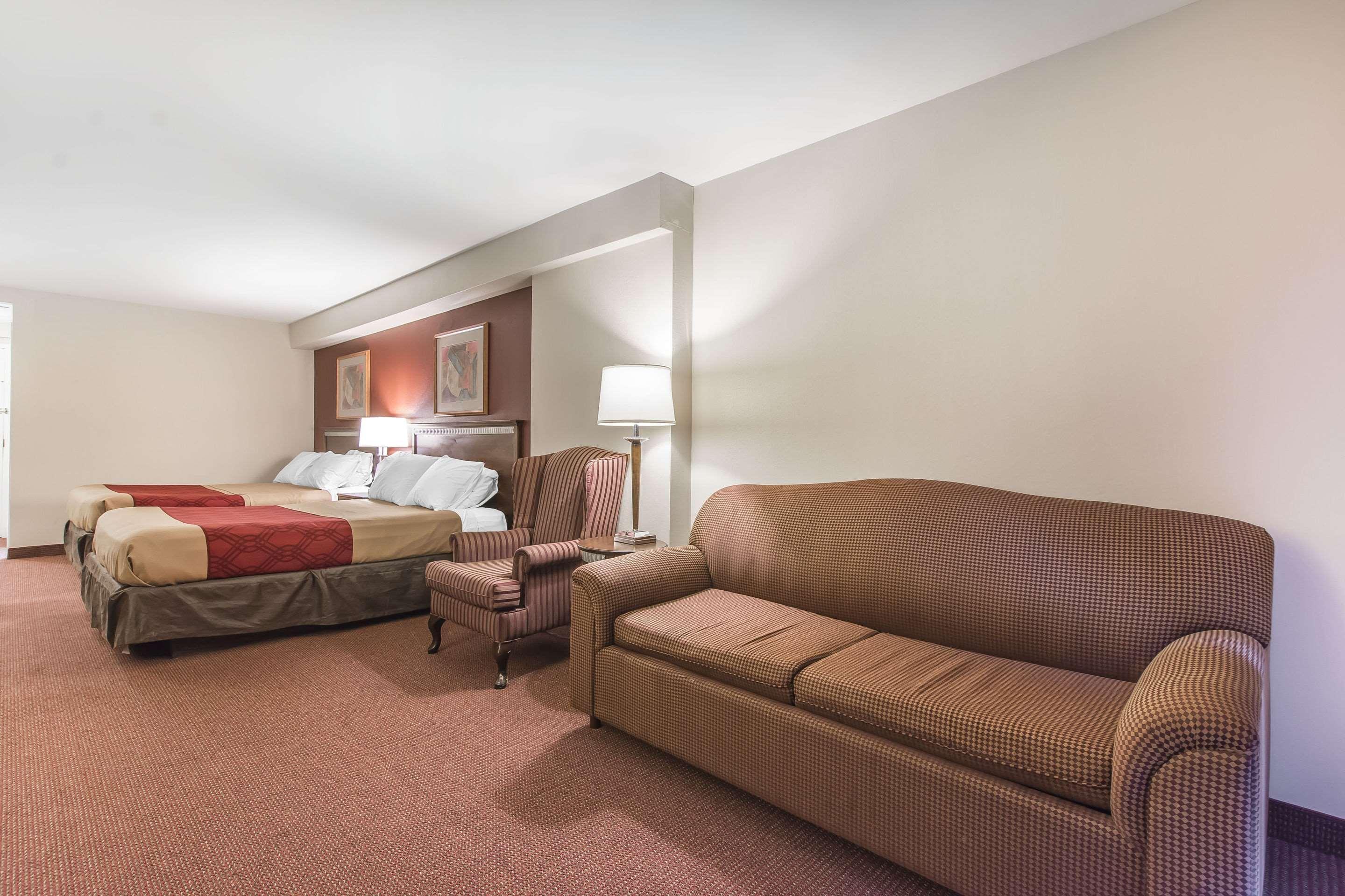 Econo Lodge Orillia Εξωτερικό φωτογραφία