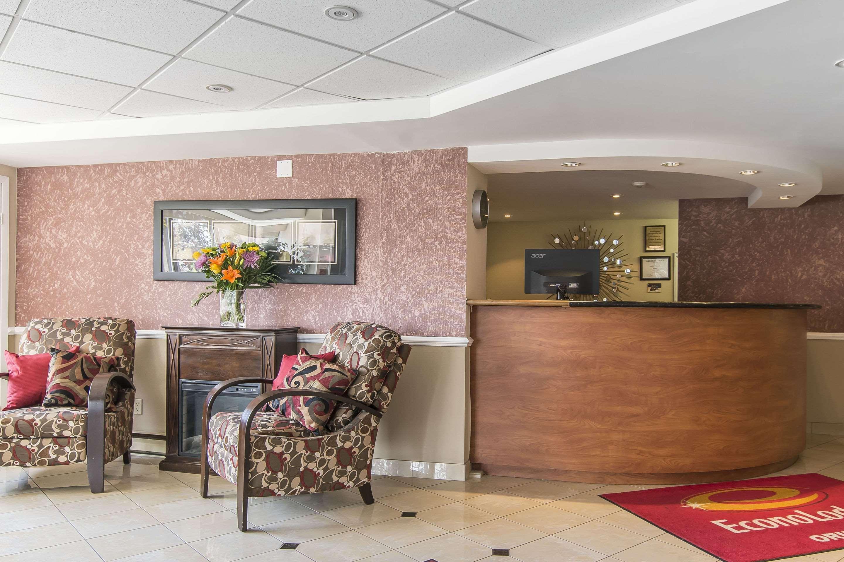 Econo Lodge Orillia Εξωτερικό φωτογραφία