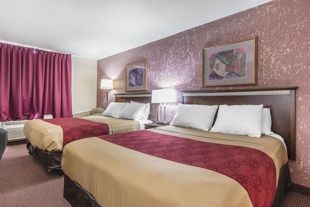 Econo Lodge Orillia Εξωτερικό φωτογραφία
