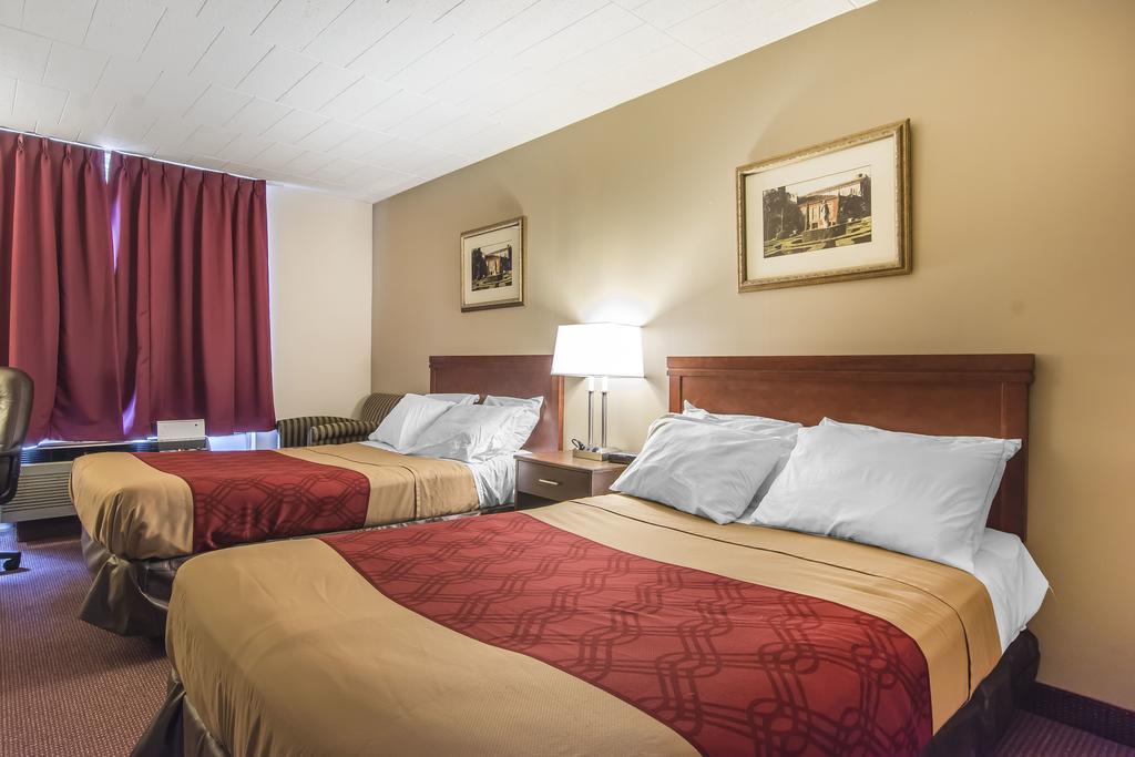 Econo Lodge Orillia Εξωτερικό φωτογραφία